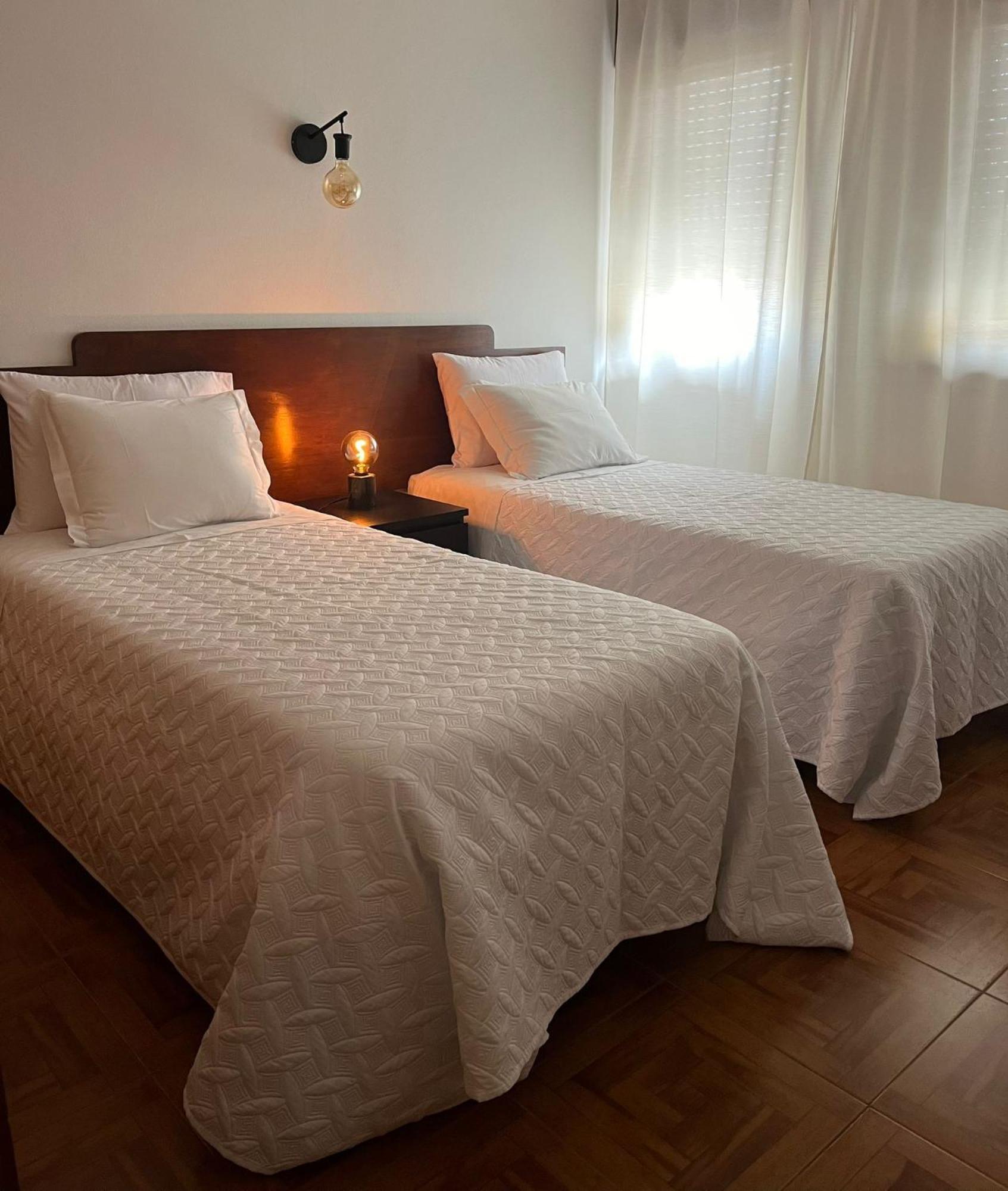 Bed and Breakfast Romeu Quarteira Exterior foto