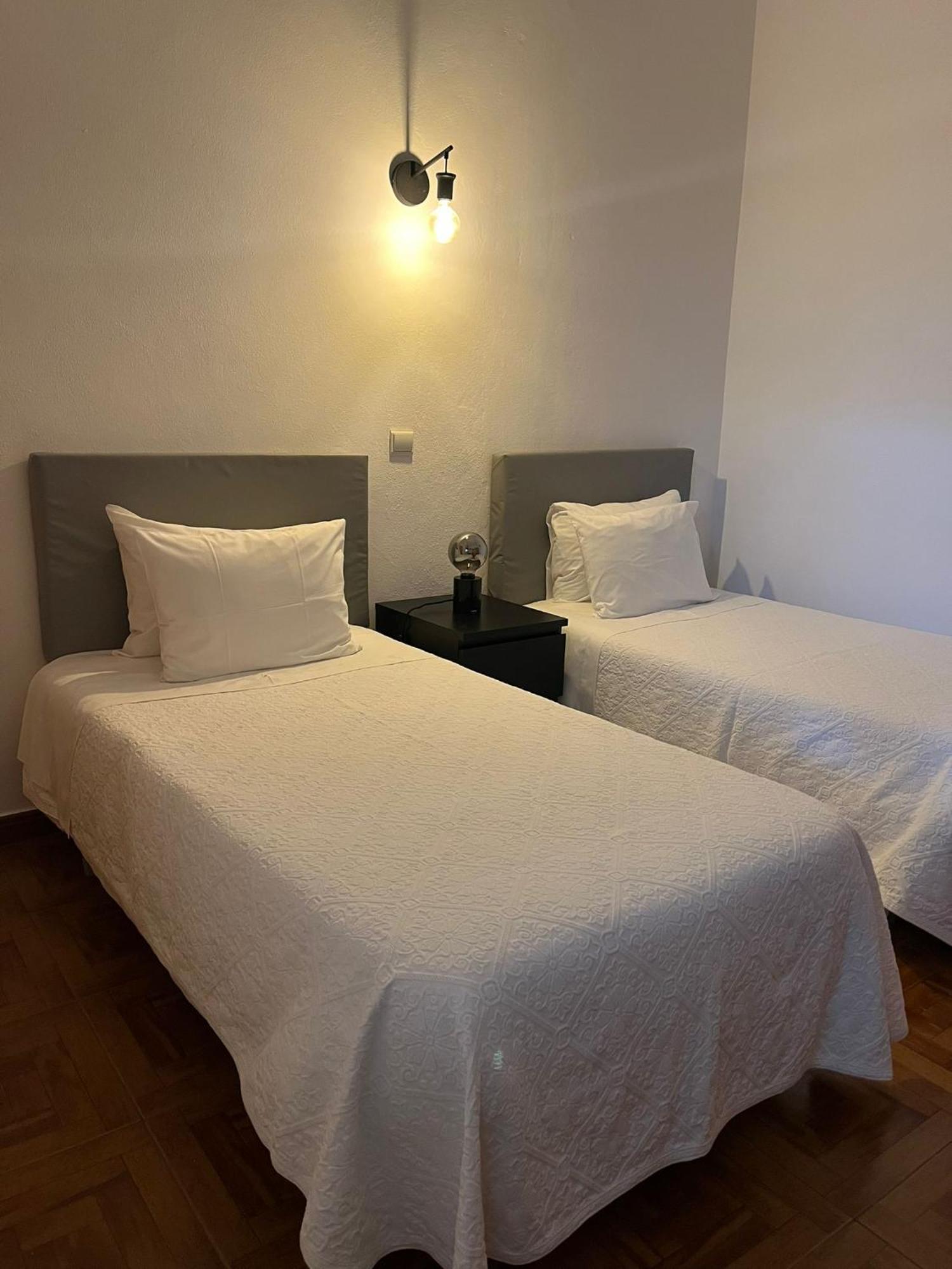 Bed and Breakfast Romeu Quarteira Exterior foto
